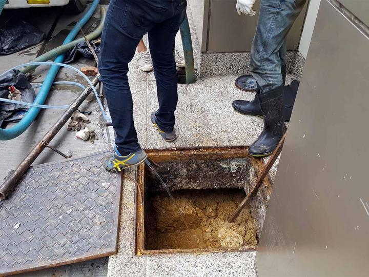 Travaux de vidange fosse septique Bourges